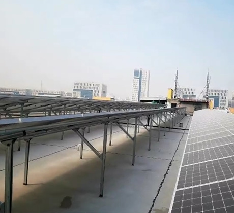 Hệ thống lắp đặt mái nhà năng lượng mặt trời 205KW cho nhà máy điện tử ở Hạ Môn, Trung Quốc
        
